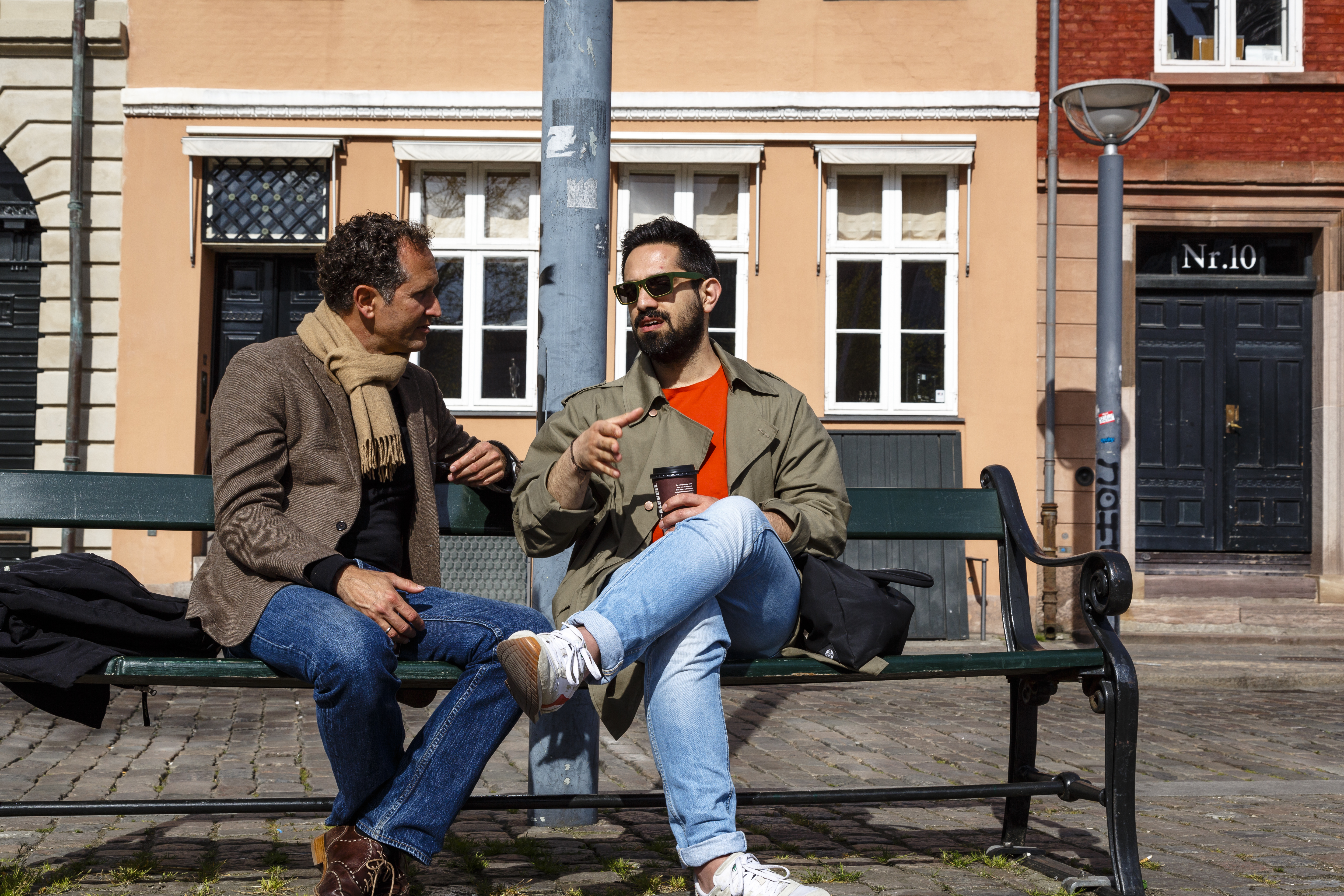 To mænd på en bænk | Nordisk samarbeid