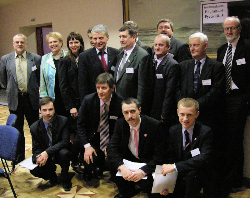 Nordiske, baltiske og hviderussiske politikere ved afslutning af seminar 10.marts 2008 i Vilnius.