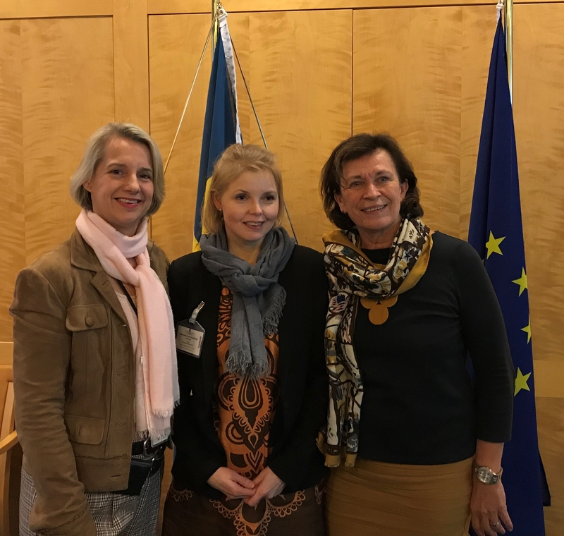 Fra venstre; Helga Stevens Europa-Parlamentet, Steinunn Þóra Árnadóttir Nordisk Råd og Bente Stein Mathisen formand for Nordisk Råds Veldfærdsudvalg  