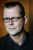 2004 Kari Hotakainen, Finland: Juoksuhaudantie