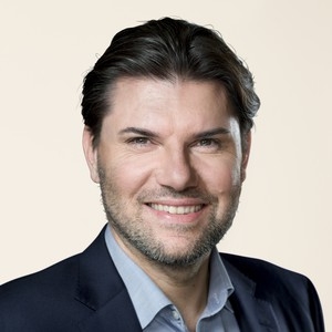 Mads Fuglede