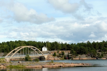 Bro i Bomarsund