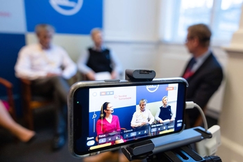 Streaming på Facebook under Sessionen 2021