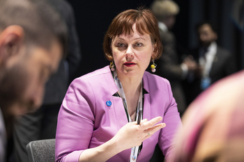 porträtt av Paula Lehtomäki