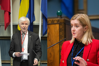 Porträtt av Erkki Tuomioja och Bryndís Haraldsdóttir