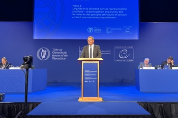 Jorodd Asphjell talar på Europarådets konferens för talmän i Dublin 2023