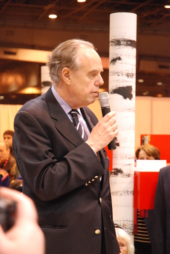 Frédéric Mittérand på den nordiske standen på Salon du Livre